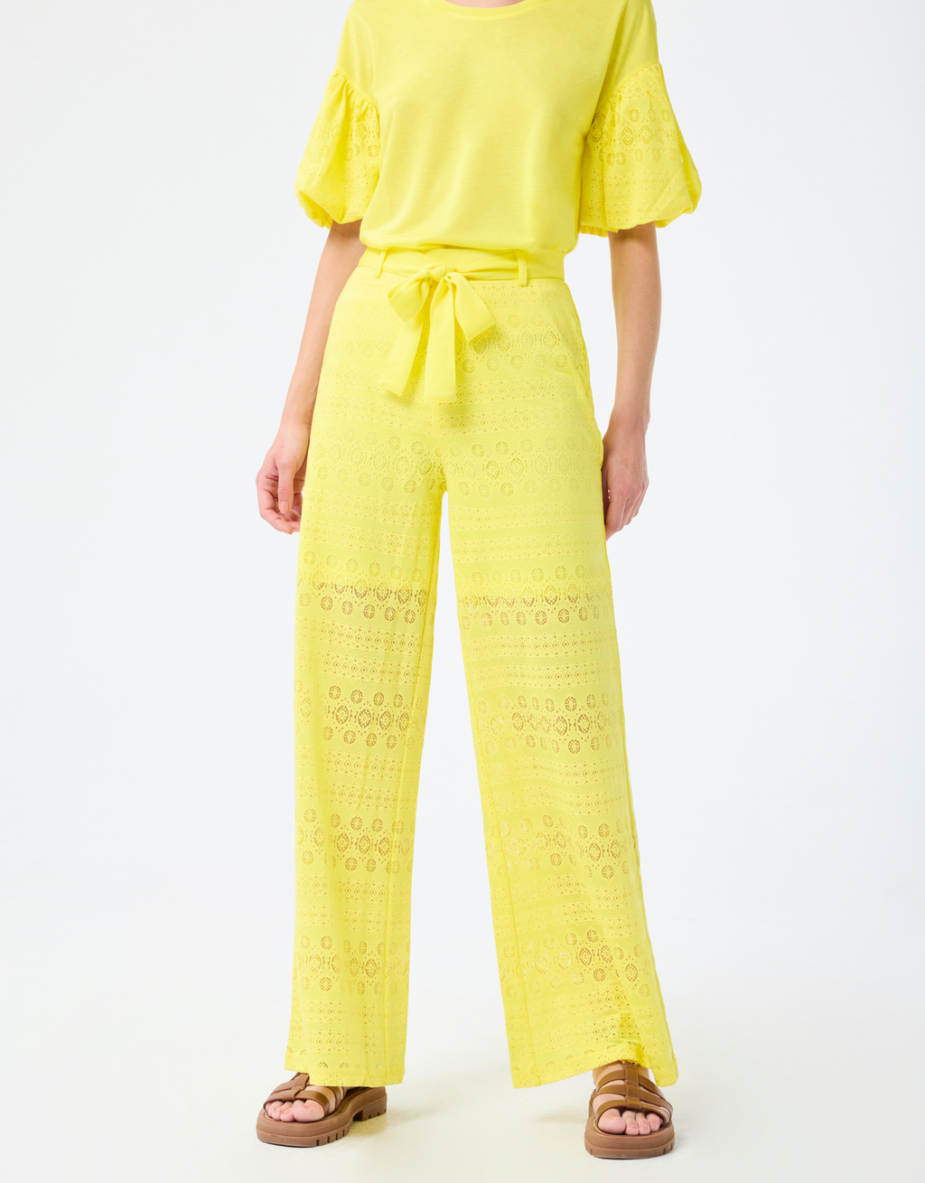 Pantalon en dentelle