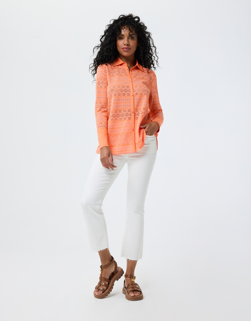 Chemise en dentelle