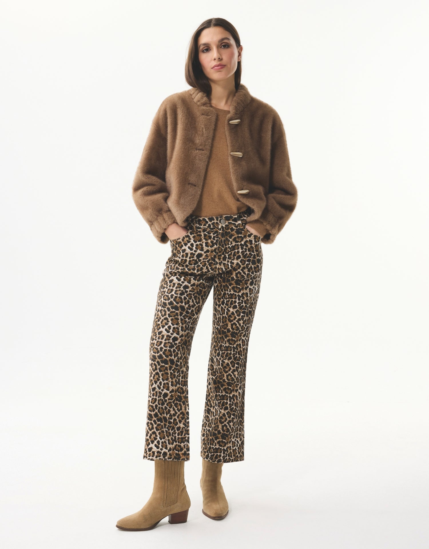 Veste courte en fausse fourrure