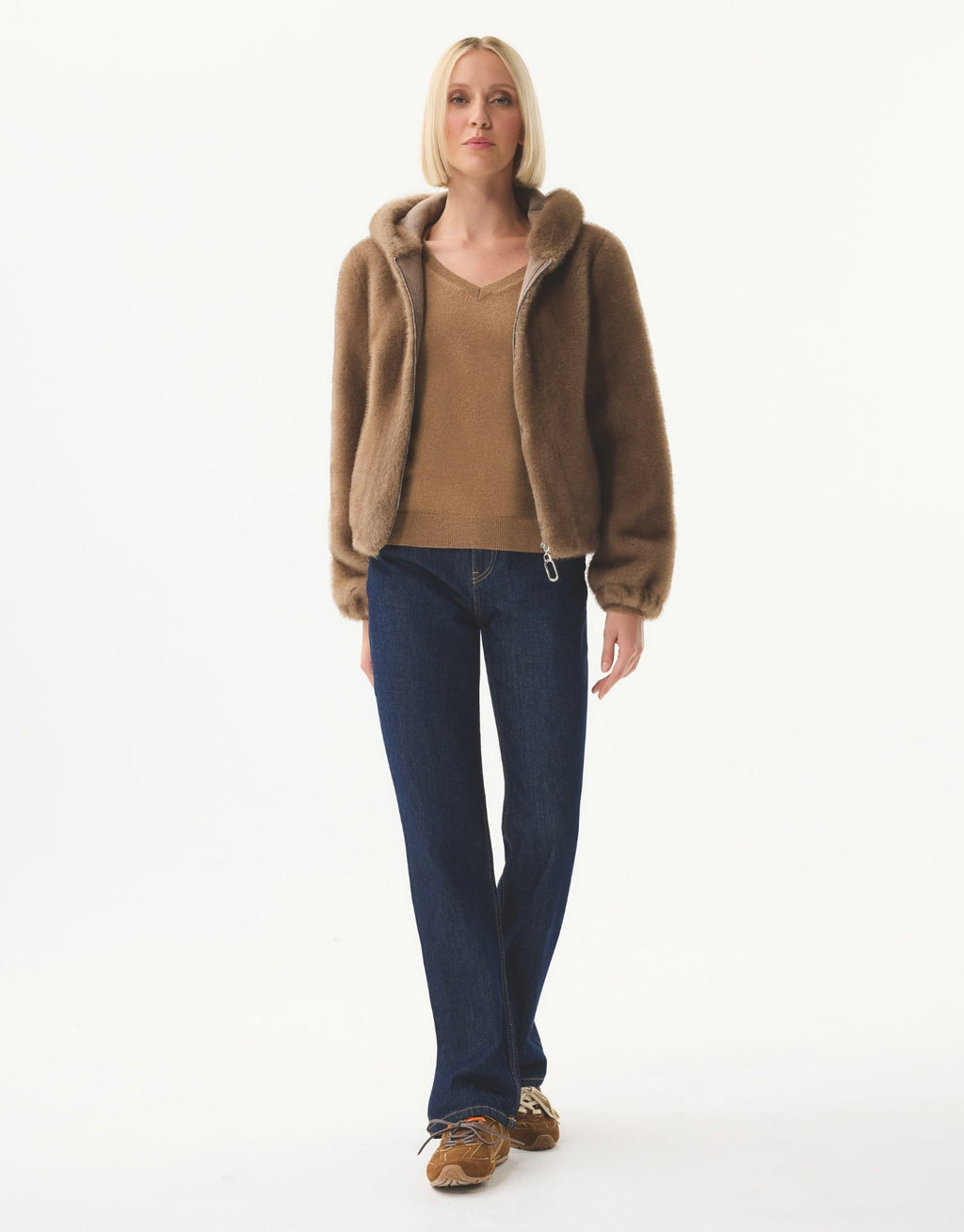 Veste à capuche en fausse fourrure